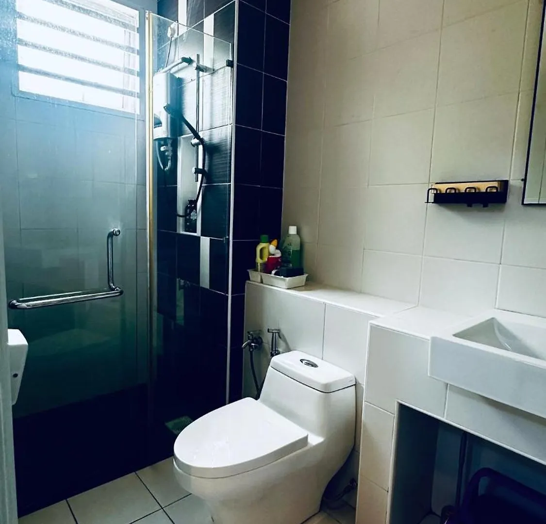 아파트 Johor Big & Cozy Home, Easy Parking, 2Rooms, Fast Wifi 조호르 바루