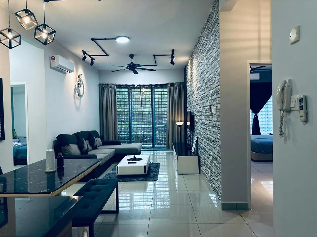 Johor Big & Cozy Home, Easy Parking, 2Rooms, Fast Wifi 조호르 바루 0*,  말레이시아